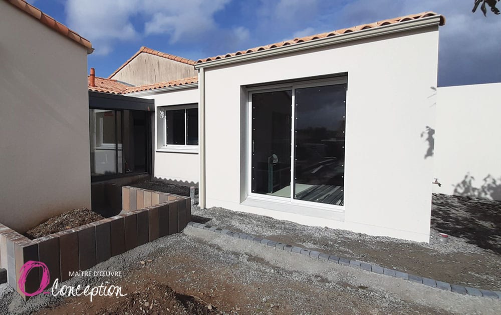 extension contemporaine avec verriere vendee la roche sur yon